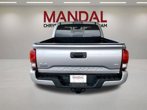 Used 2021 Toyota Tacoma SR5 w/ Technology Package AWD/4WD image 7