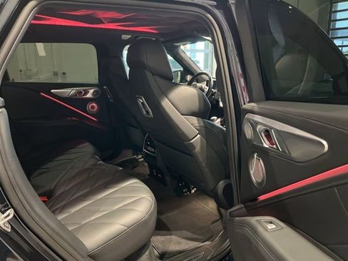 Used 2023 BMW XM image 32