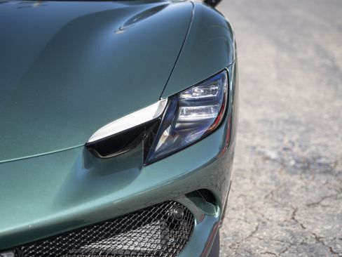 Used 2024 Ferrari 296 GTS image 17