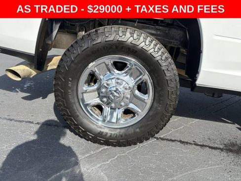 Used 2022 RAM 2500 Tradesman w/ Chrome Appearance Group AWD/4WD image 7