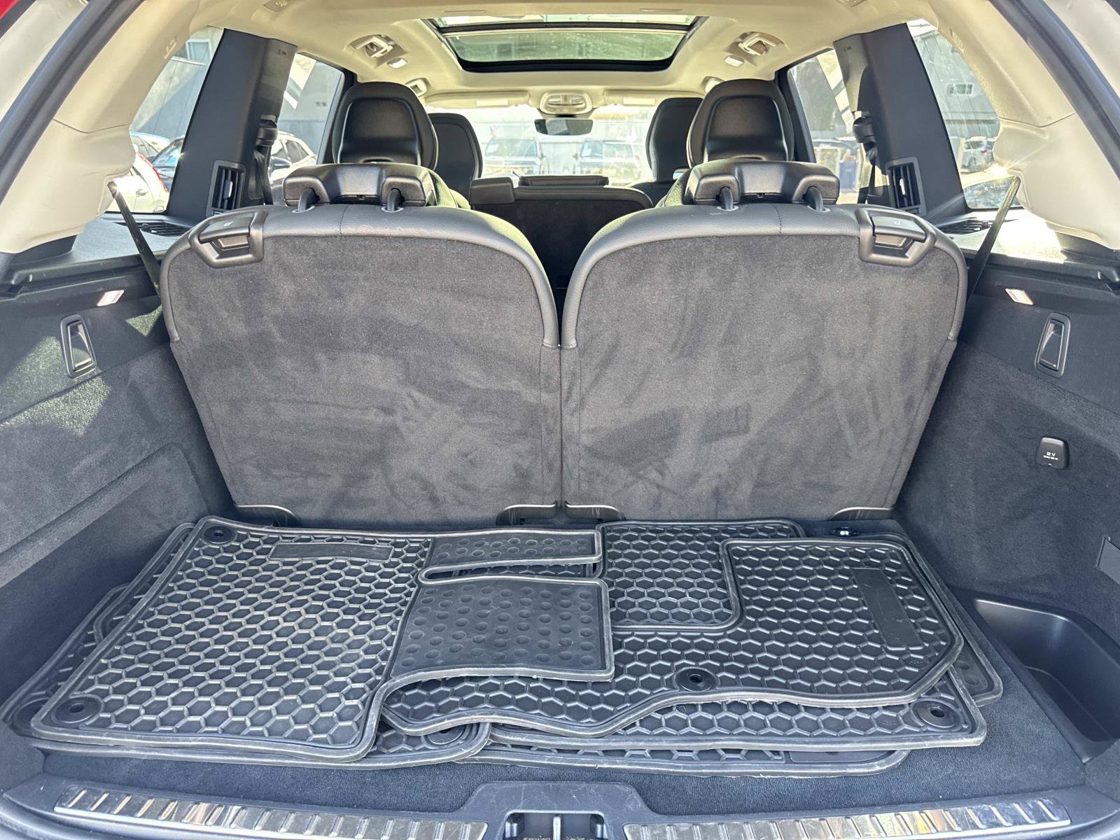 Used 2024 Volvo XC90 B5 Plus AWD/4WD image 5