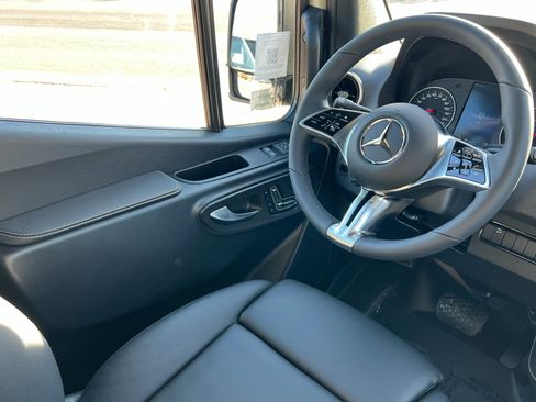 New 2026 Mercedes-Benz Sprinter 2500 image 11