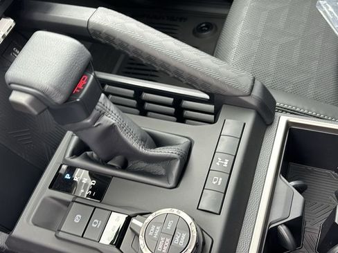 New 2026 Toyota 4Runner TRD Off-Road Premium AWD/4WD image 25