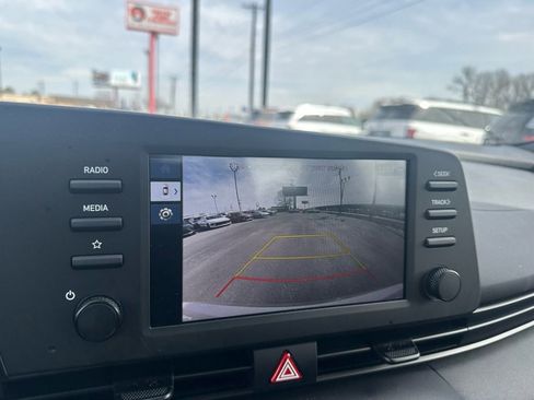 Certified 2025 Hyundai Elantra Sport image 16