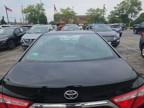 Used 2017 Toyota Camry LE FWD image 10
