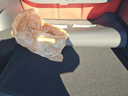 Used 2021 Tesla Model Y Long Range image 20