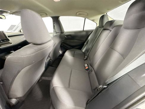 Used 2023 Toyota Corolla LE image 28