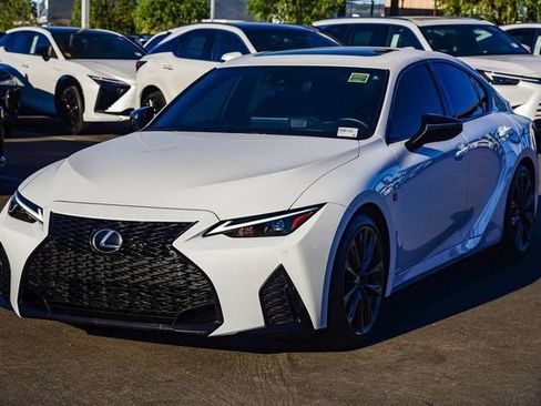 Certified 2025 Lexus IS 350 F Sport image 3