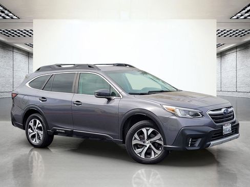 Used 2022 Subaru Outback Limited AWD/4WD image 2