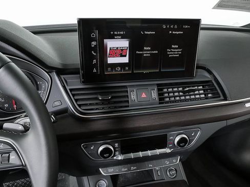 Used 2023 Audi Q5 2.0T Premium w/ Convenience Package image 12