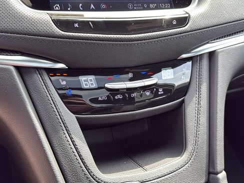 New 2026 Cadillac XT5 Sportv w/ LPO, Floor Liner Package image 24