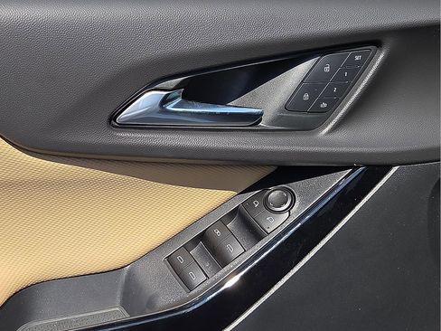 New 2026 Chevrolet Equinox ACTIV w/ Convenience Package III FWD image 13