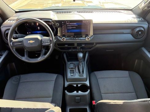 Used 2024 Chevrolet Colorado W/T image 14