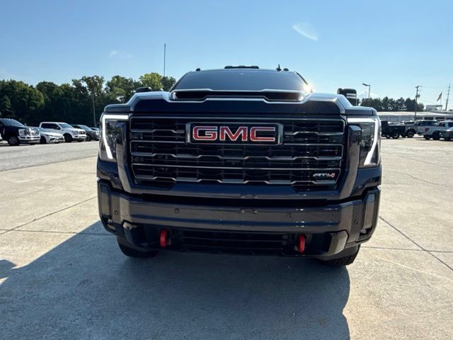 Used 2024 GMC Sierra 2500 AT4 w/ AT4 Premium Plus Package AWD/4WD image 8