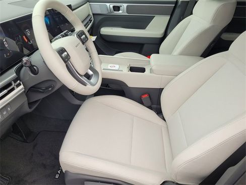 New 2026 Hyundai Santa Fe SE image 11