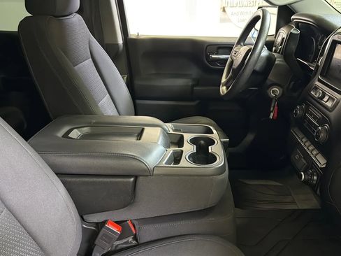 Used 2020 Chevrolet Silverado 1500 Custom w/ Custom Value Package image 19