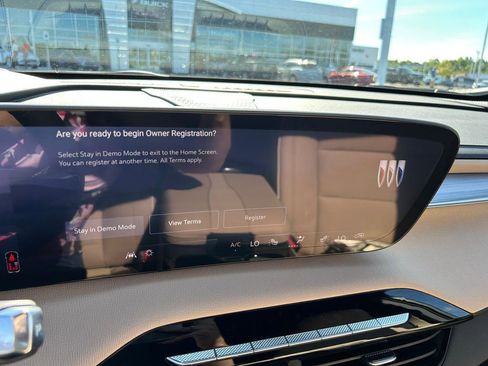 New 2026 Buick Enclave Preferred w/ LPO, Floor Liner Package image 9