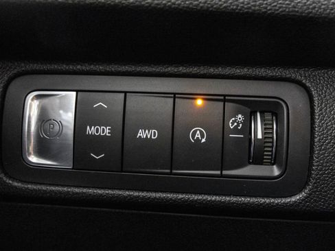 Used 2024 Chevrolet Traverse LT w/ Enhanced Driving Package AWD/4WD image 26
