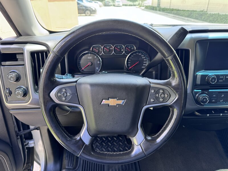 Used 2018 Chevrolet Silverado 1500 LT AWD/4WD image 9