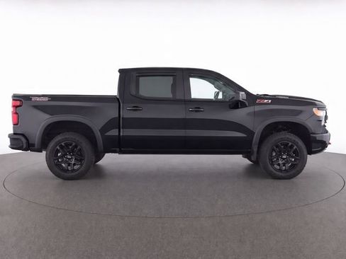 Used 2025 Chevrolet Silverado 1500 Custom Trail Boss AWD/4WD image 10