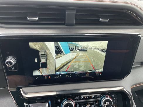 Used 2025 GMC Sierra 1500 AT4 w/ AT4 Premium Package image 13