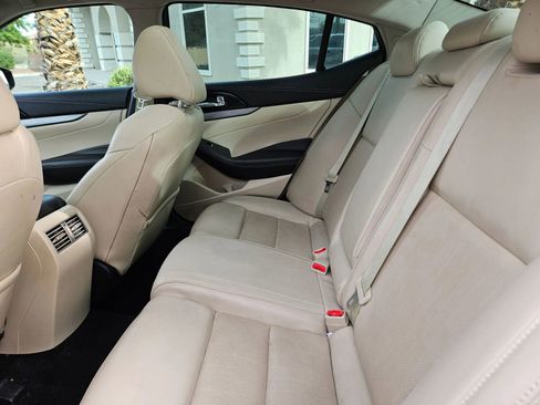 Used 2017 Nissan Maxima 3.5 SL FWD image 12