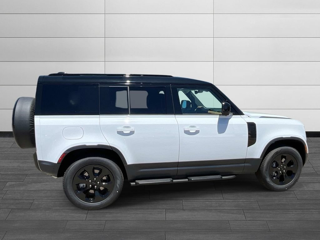 New 2026 Land Rover Defender 110 S AWD/4WD image 6