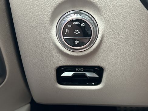 Certified 2024 Mercedes-Benz CLE 300 4MATIC Coupe image 23