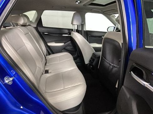 Used 2022 Kia Seltos SX w/ Sunroof Package AWD/4WD image 30