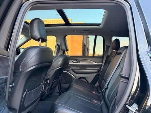Used 2022 Jeep Grand Cherokee Limited 4xe AWD/4WD image 17