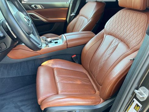 Used 2022 BMW X6 xDrive40i w/ Executive Package image 5