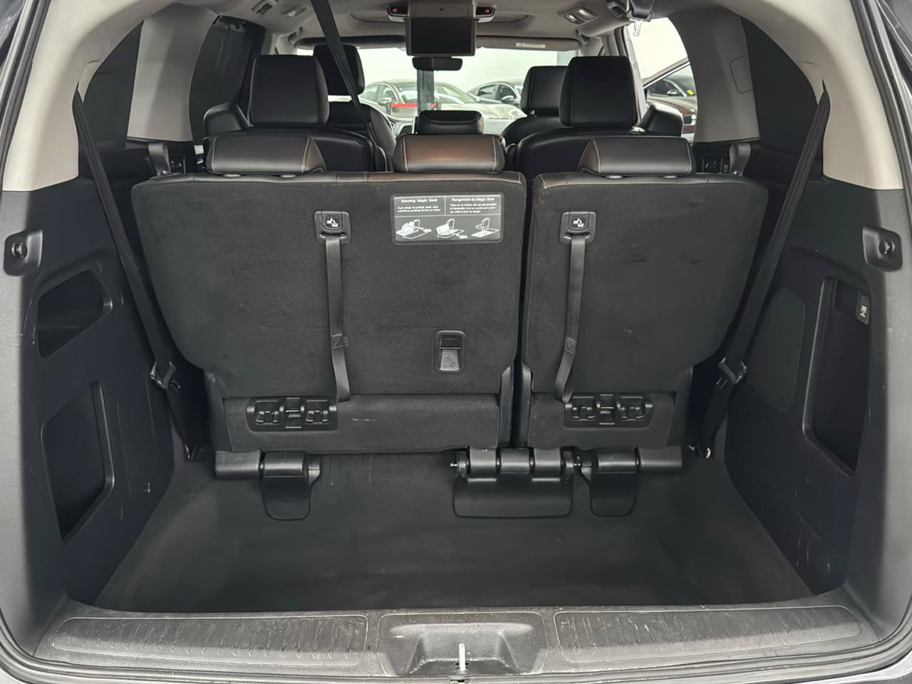 Used 2023 Honda Odyssey Touring image 27