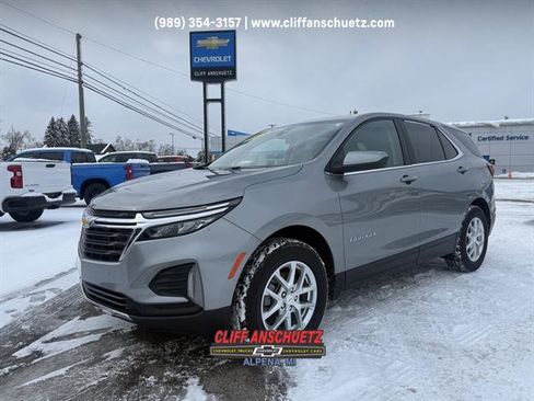 Used 2023 Chevrolet Equinox LT image 1