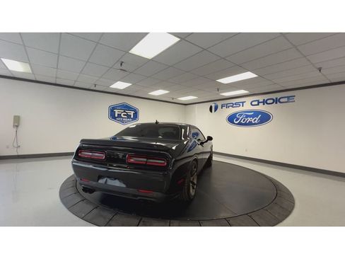 Used 2021 Dodge Challenger SRT Hellcat w/ Plus Package image 9