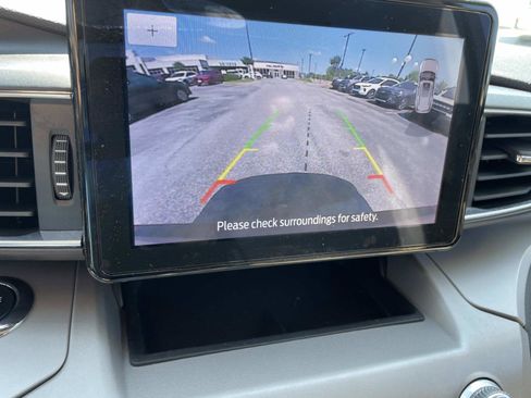 Used 2023 Ford Explorer XLT w/ Equipment Group 202A RWD image 23