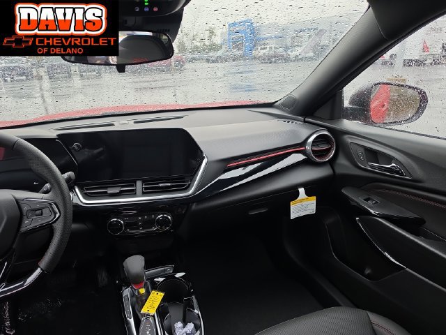 New 2026 Chevrolet Trax RS w/ Sunroof Package FWD image 18