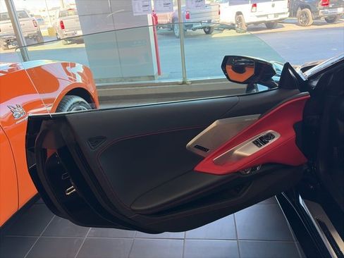 Used 2020 Chevrolet Corvette Stingray w/ 2LT Preferred Equipment Group image 15