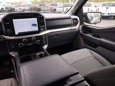 Certified 2021 Ford F150 XLT w/ Equipment Group 302A High image 26