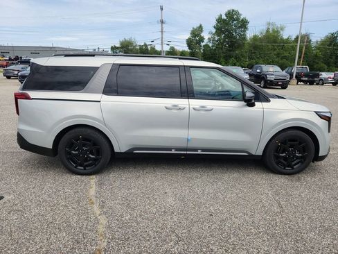 New 2026 Kia Carnival SX Prestige image 8