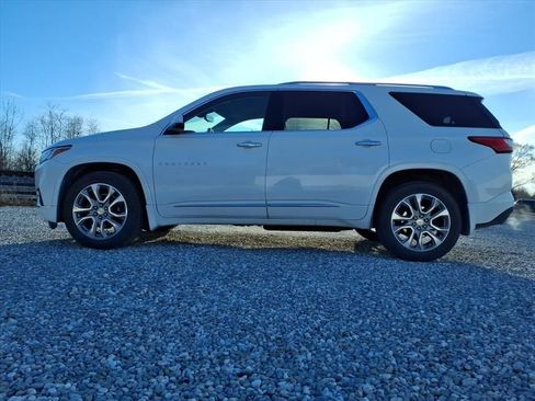 Used 2018 Chevrolet Traverse Premier w/ LPO, Floor Liner Package image 5