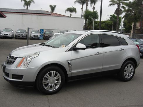 Used 2012 Cadillac SRX Luxury image 3