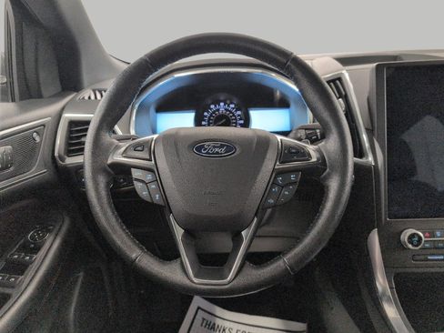 Used 2021 Ford Edge Titanium AWD/4WD image 5
