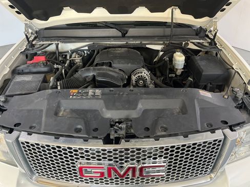 Used 2011 GMC Sierra 1500 Denali image 9