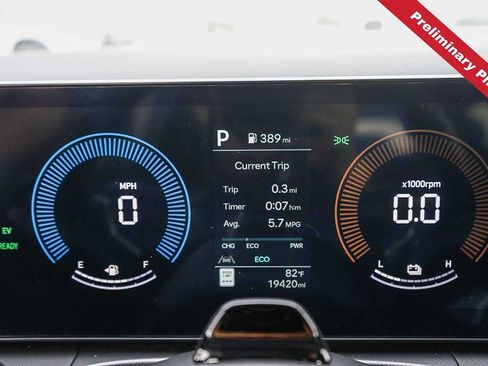 Used 2025 Hyundai Santa Fe SEL FWD image 16