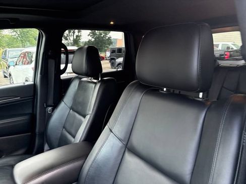 Used 2021 Jeep Grand Cherokee Limited AWD/4WD image 9