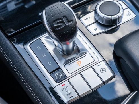 Used 2015 Mercedes-Benz SL 550 image 23