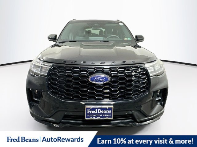 Used 2025 Ford Explorer ST-Line w/ Premium Package AWD/4WD image 2