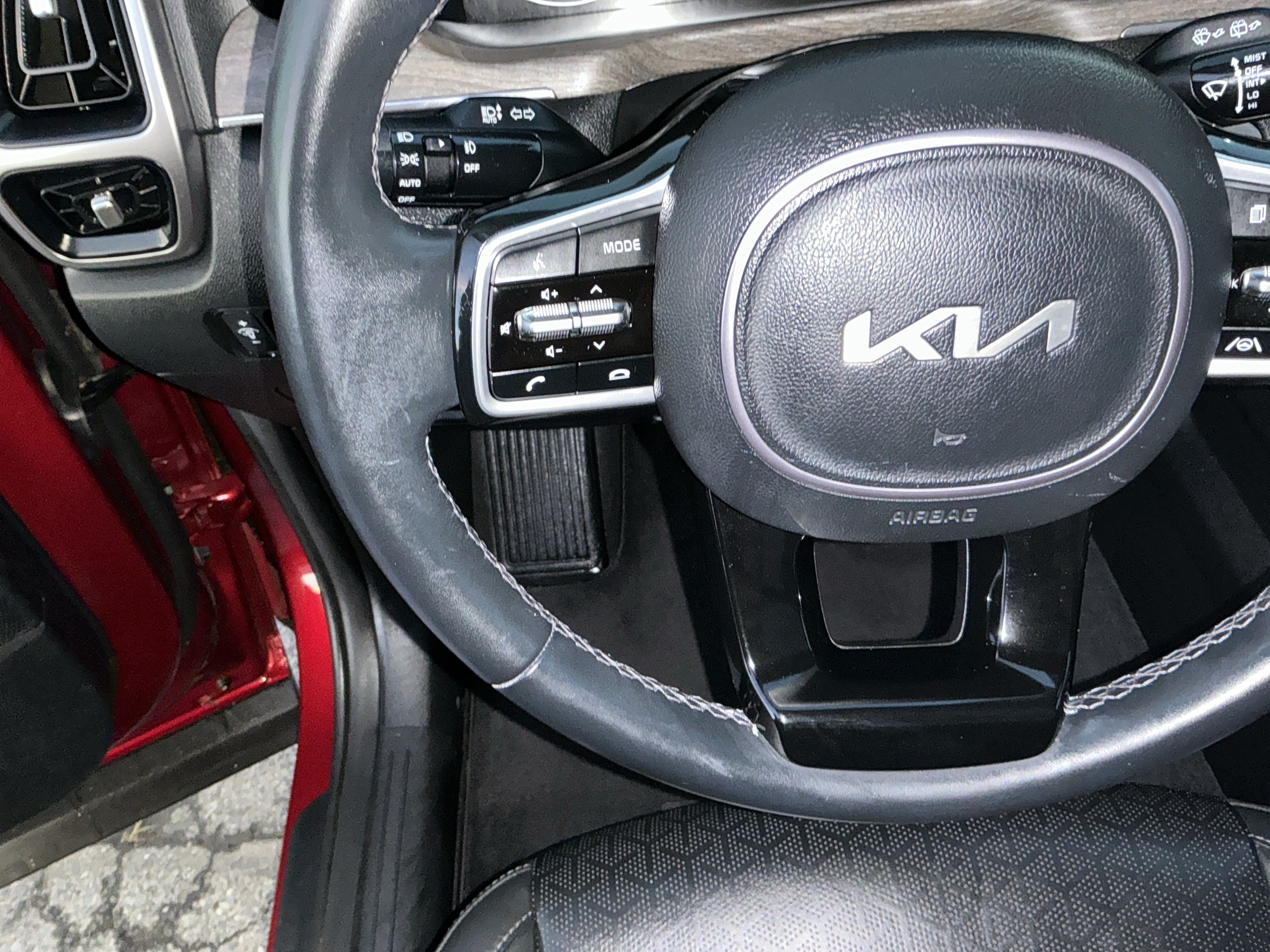 Certified 2023 Kia Sorento X-Line EX AWD/4WD image 17