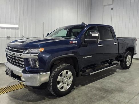 Used 2020 Chevrolet Silverado 2500 LTZ w/ LTZ Premium Package image 2