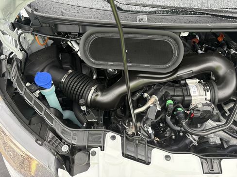 New 2026 Ford Transit 250 T-250 148 Med Rf 9150 GVWR AWD w/ Load Area Protection Package image 31